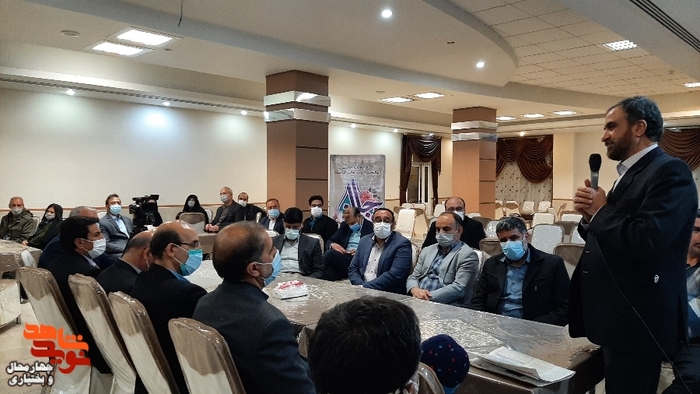 نشست صمیمی استاندار با جانبازان ویلچری