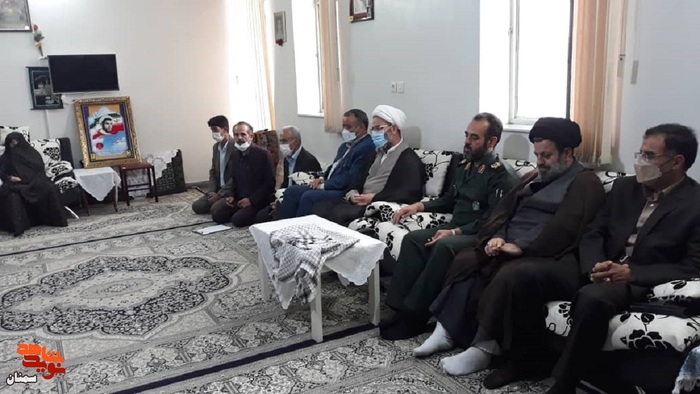 دیدار مسئولان استان سمنان با خانواده معزز روحانی شهید حمیدرضا میلانی - ششم اردیبهشت ماه ۱۴۰۰ شهرستان سمنان
