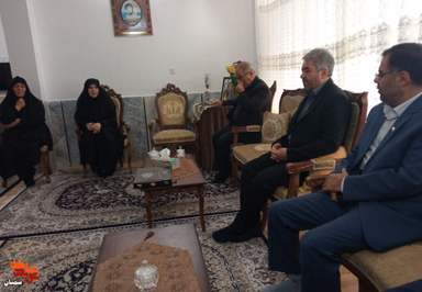 دیدار مسئولان بنیاد شهید استان و شهرستان گرمسار با خانواده معزز شهید علیاکبر کاشی- یکشنبه بیست و هفتم آذر ۱۴۰۱ شهرستان گرمسار