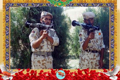نفر سمت راست شهید علی جزءحدادی‌مطلق