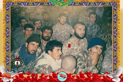 ردیف دوم نفر وسط شهید حسین نوچه‌ناسار
